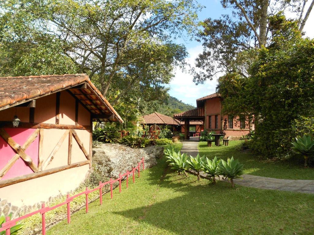 Country Ville Hotel 테레소폴리스 외부 사진